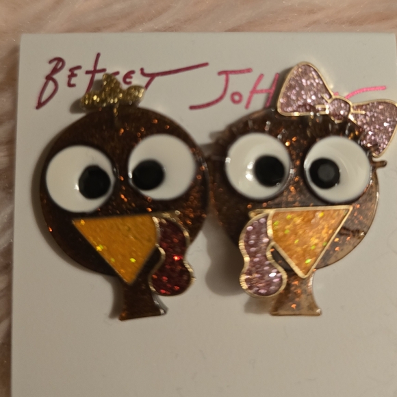 Betsey Johnson Turkey stud post earrings! NWT! - Picture 2 of 9